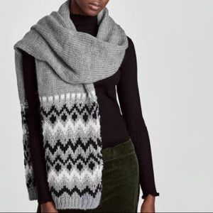 ZARA SUPER COZY WINTER KNIT SCARF BRAND NEW